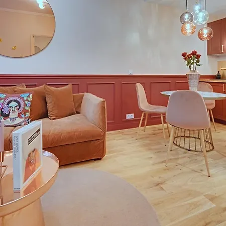 Miss Marguerite Apartment Paris